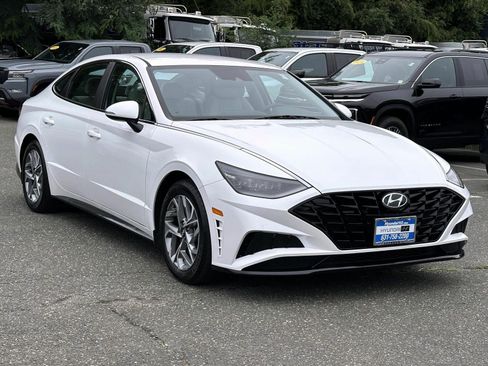 Used 2023 Hyundai Sonata SEL FWD image 5