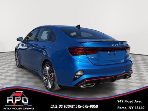 Used 2022 Kia Forte GT image 3