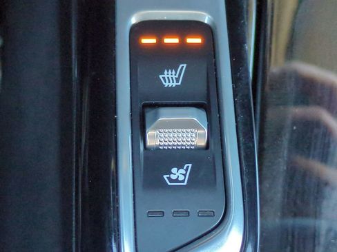 Used 2022 Kia Sorento SX image 25