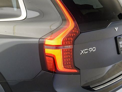 New 2026 Volvo XC90 B5 Plus w/ Protection Package image 12