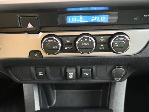 Used 2023 Toyota Tacoma SR5 RWD image 16