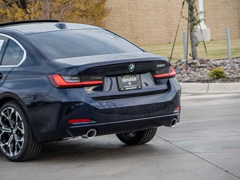 Used 2026 BMW 330i Sedan w/ Premium Package RWD image 5