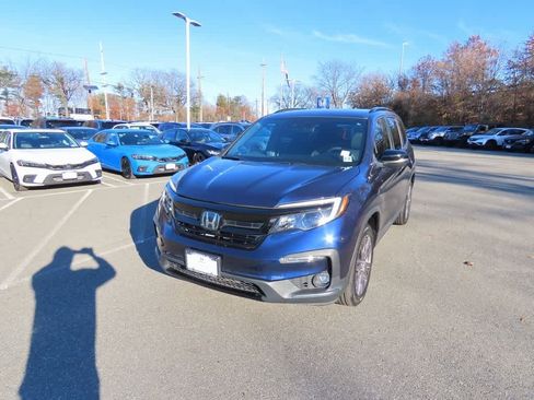 Certified 2022 Honda Pilot Sport image 1