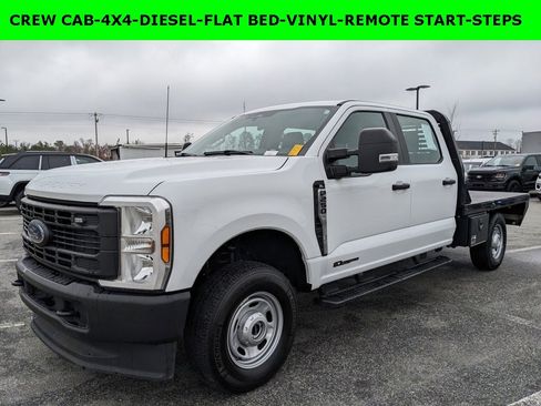 Used 2024 Ford F250 XL image 1