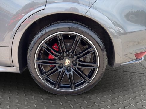 Used 2013 Porsche Cayenne GTS AWD/4WD image 29
