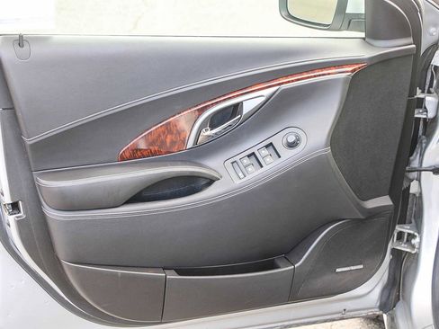 Used 2013 Buick LaCrosse Touring image 20