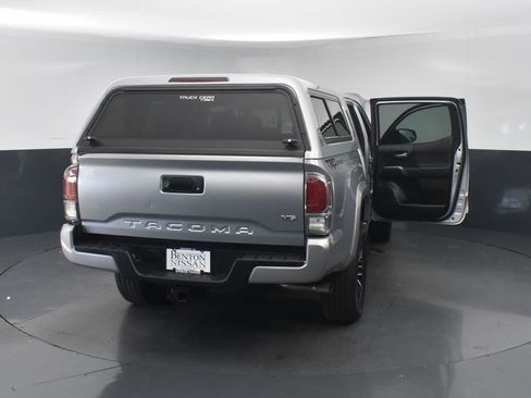 Used 2020 Toyota Tacoma TRD Sport image 27