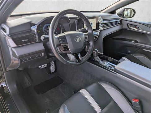 Certified 2025 Toyota Camry SE FWD image 10