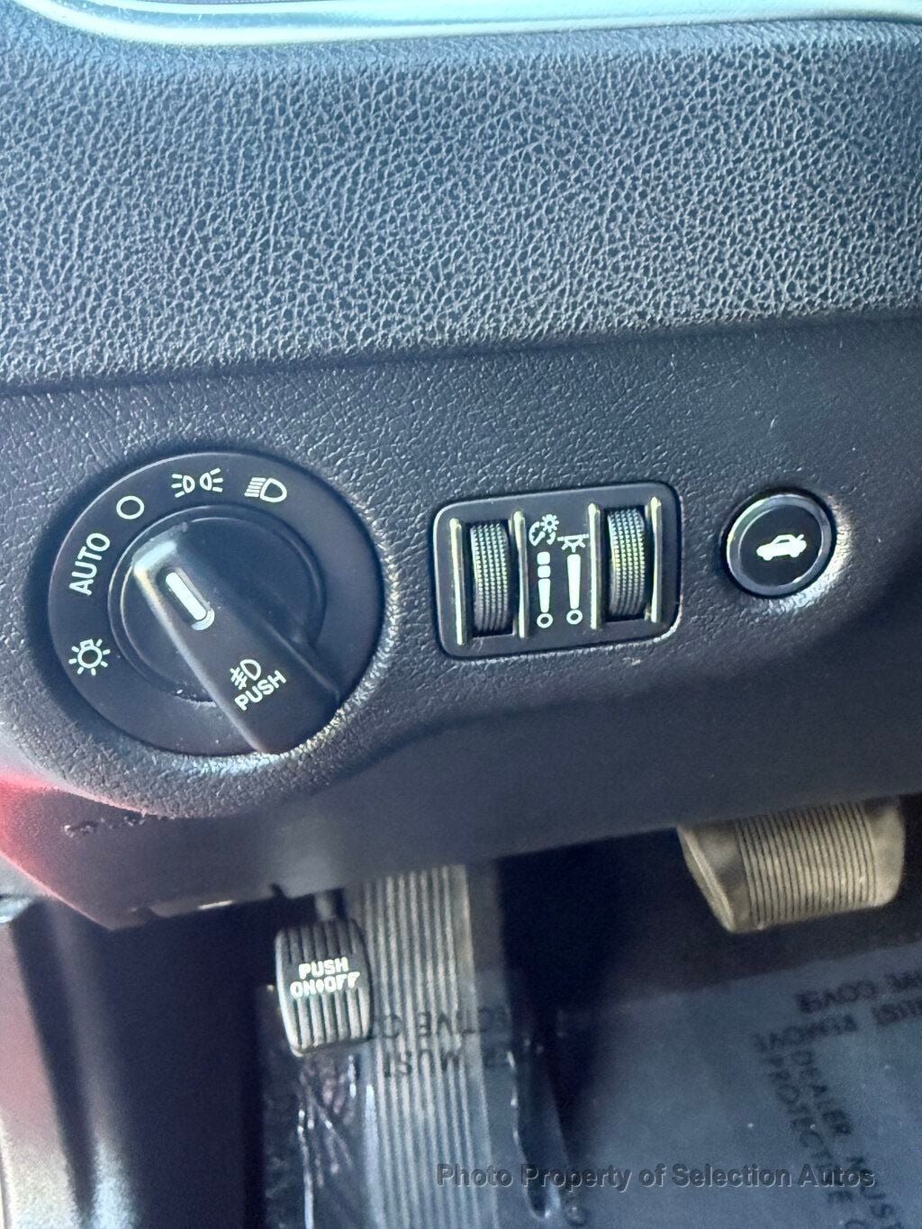 Used 2020 Dodge Charger R/T RWD image 18