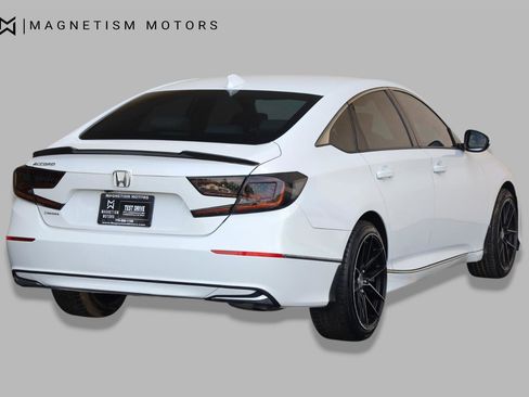 Used 2019 Honda Accord EX image 8