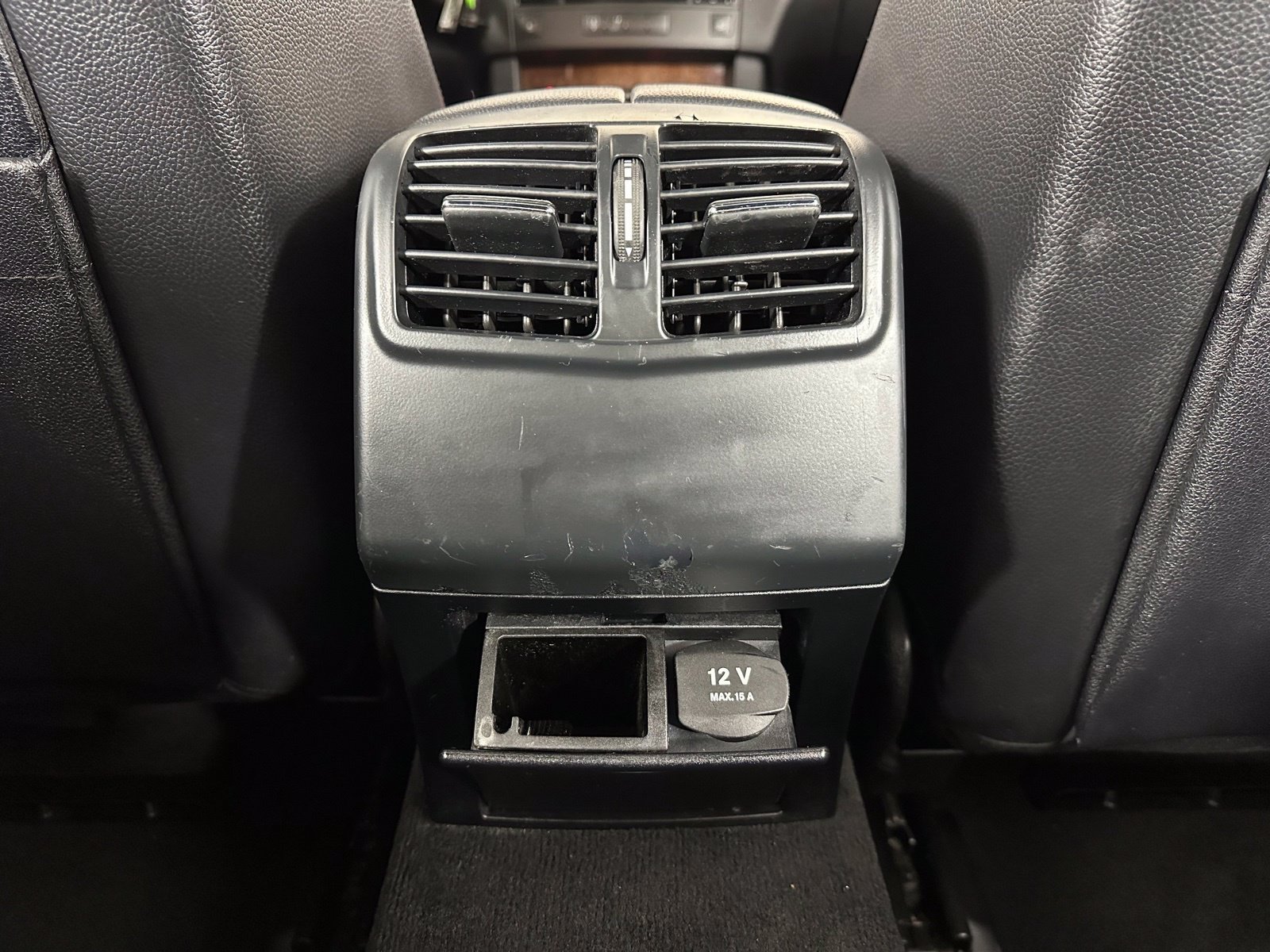Used 2011 Mercedes-Benz E 350 4MATIC Sedan image 24