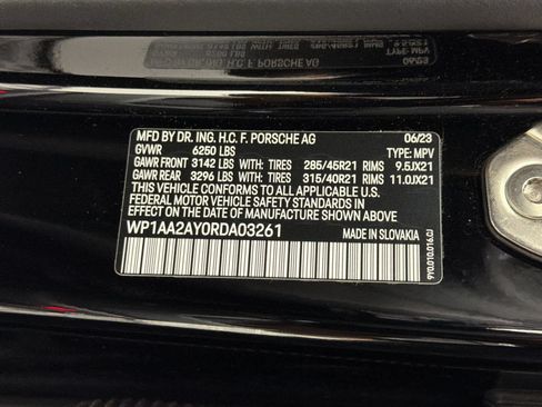Certified 2024 Porsche Cayenne AWD/4WD image 26
