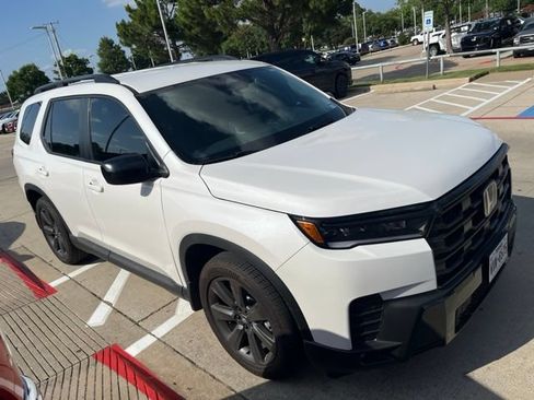 Used 2026 Honda Pilot Sport image 5