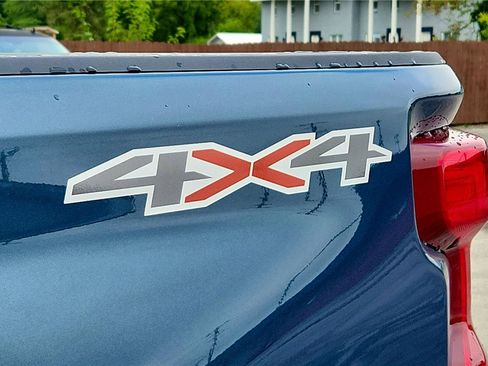 New 2026 Chevrolet Silverado 2500 Custom w/ Custom Value Package AWD/4WD image 21