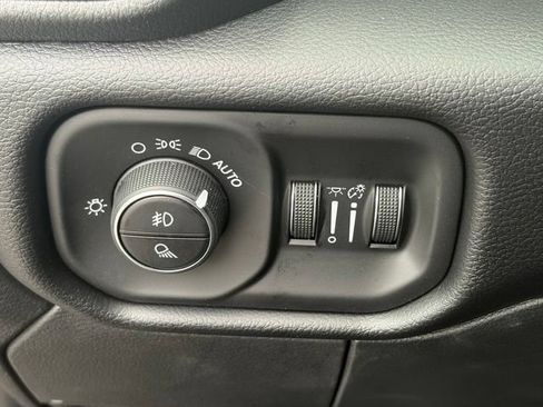 New 2026 RAM 2500 Laramie AWD/4WD image 27