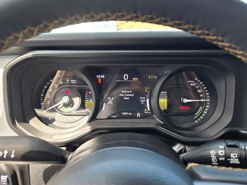 Used 2024 Jeep Wrangler Sport S image 16