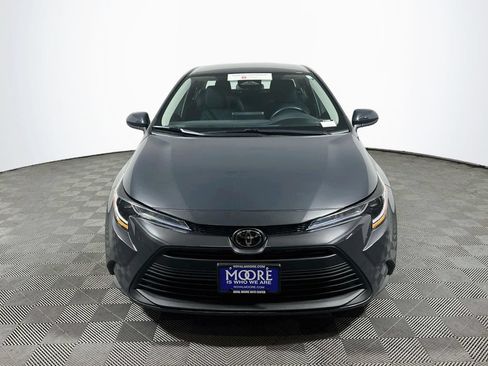 Certified 2025 Toyota Corolla LE FWD image 2