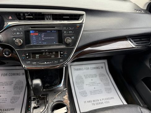 Used 2013 Toyota Avalon XLE FWD image 11