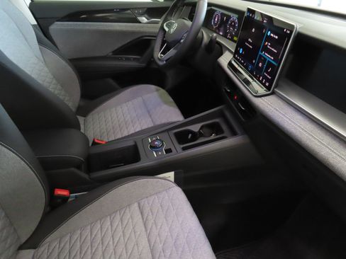 New 2025 Volkswagen Tiguan S image 26