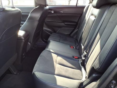 Used 2023 Mitsubishi Eclipse Cross SE image 13