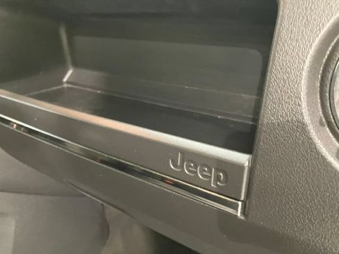 Used 2016 Jeep Patriot Sport w/ Power Value Group FWD image 35