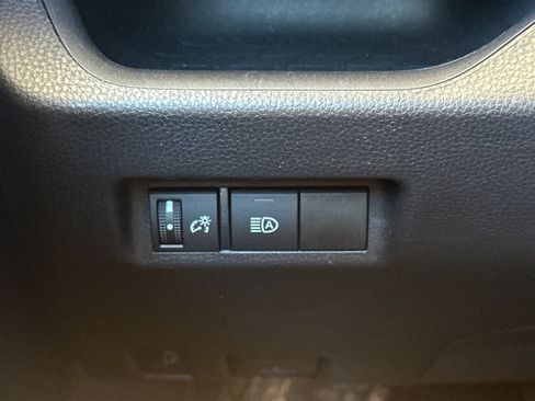 Used 2024 Toyota RAV4 LE AWD/4WD image 30
