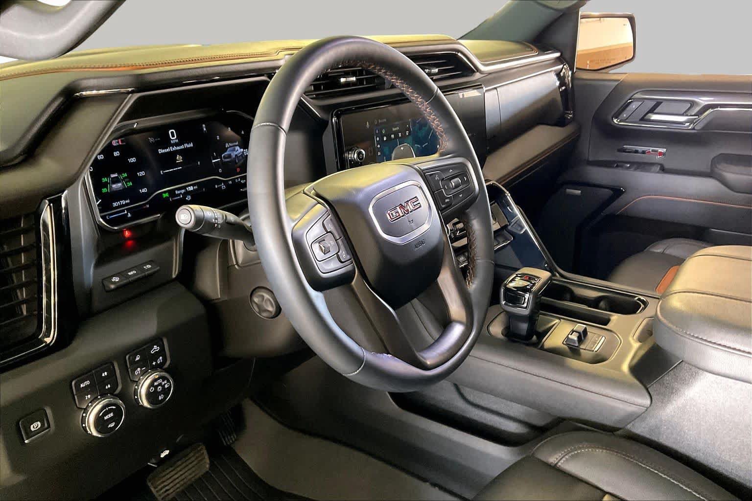 Used 2025 GMC Sierra 1500 AT4 w/ AT4 Premium Package AWD/4WD image 16
