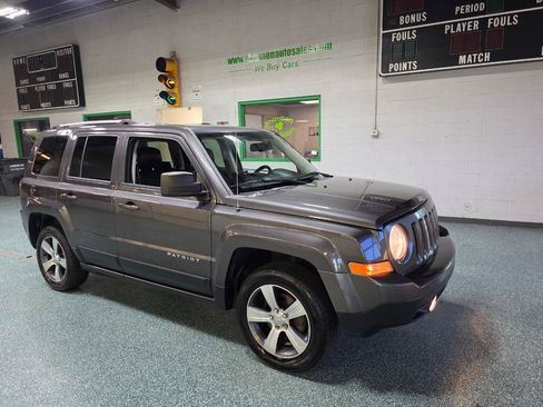 Used 2016 Jeep Patriot High Altitude AWD/4WD image 4