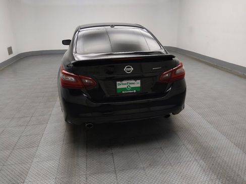 Used 2018 Nissan Altima 2.5 SR w/ SR Midnight Edition image 6