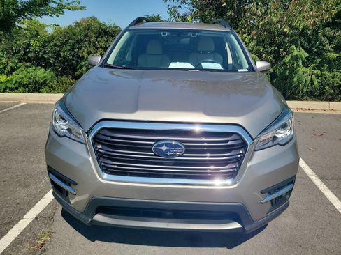 Used 2019 Subaru Ascent Limited w/ Popular Package #2 AWD/4WD image 3
