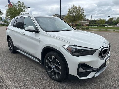 Used 2020 BMW X1 xDrive28i w/ Premium Package AWD/4WD image 2