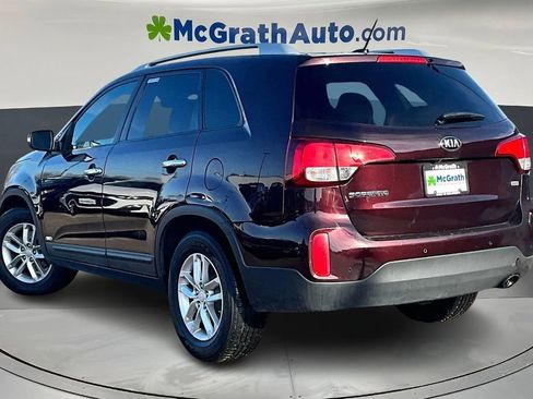 Used 2015 Kia Sorento LX image 4