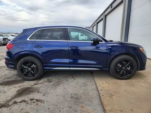Used 2022 Audi Q3 2.0T Premium w/ Convenience Package image 6
