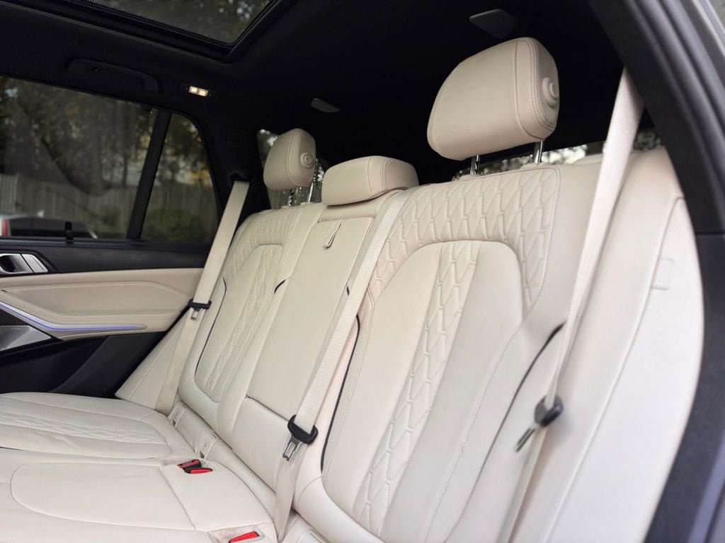 Used 2022 BMW X5 M50i w/ Executive Package AWD/4WD image 26