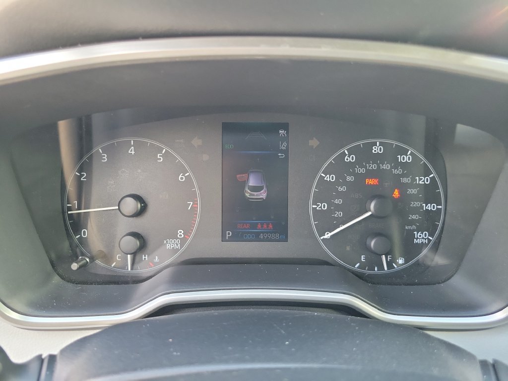 Used 2024 Toyota Corolla SE w/ SE Package FWD image 27