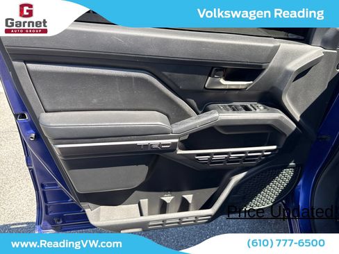 Used 2024 Toyota Tacoma TRD Off-Road AWD/4WD image 11