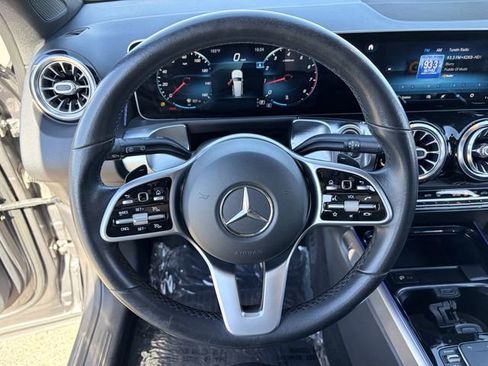 Used 2021 Mercedes-Benz GLB 250 image 11