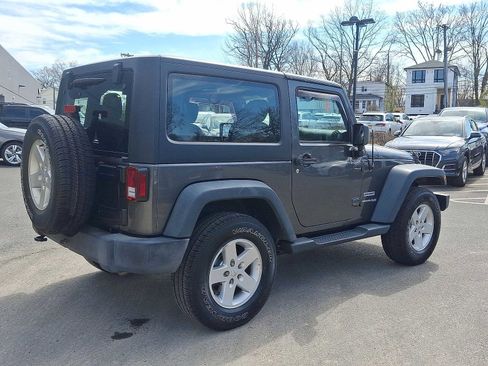 Used 2018 Jeep Wrangler Sport AWD/4WD image 25