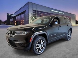 Used 2025 Jeep Grand Cherokee Limited AWD/4WD video 1