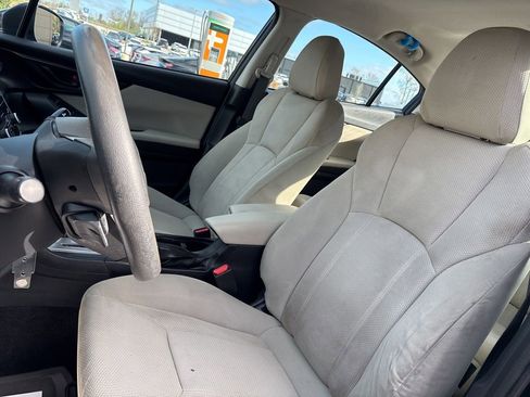 Used 2019 Subaru Impreza 2.0i w/ Eyesight image 11