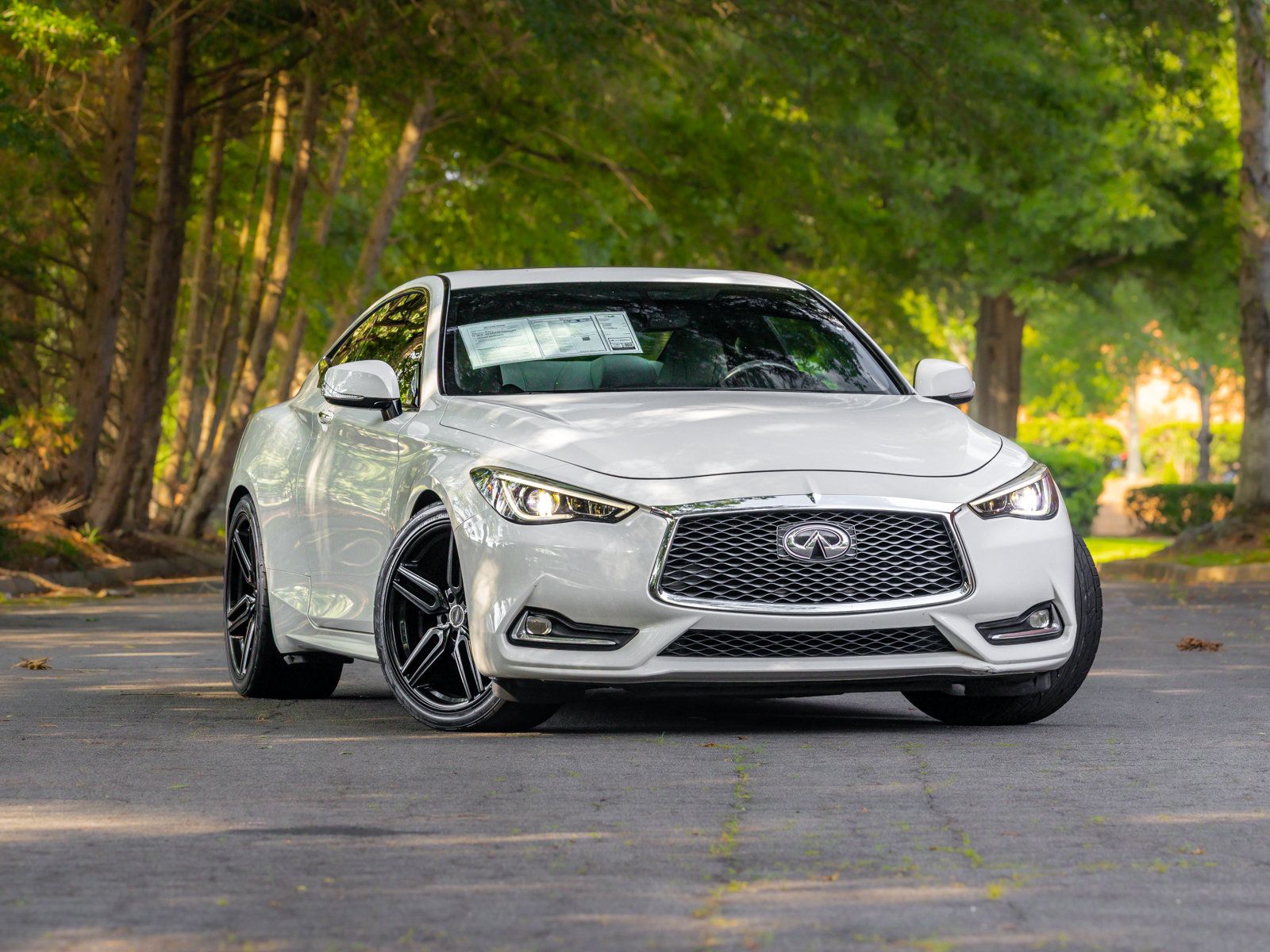 Used 2017 INFINITI Q60 3.0t w/ Premium Plus Package 3.0T RWD image 1