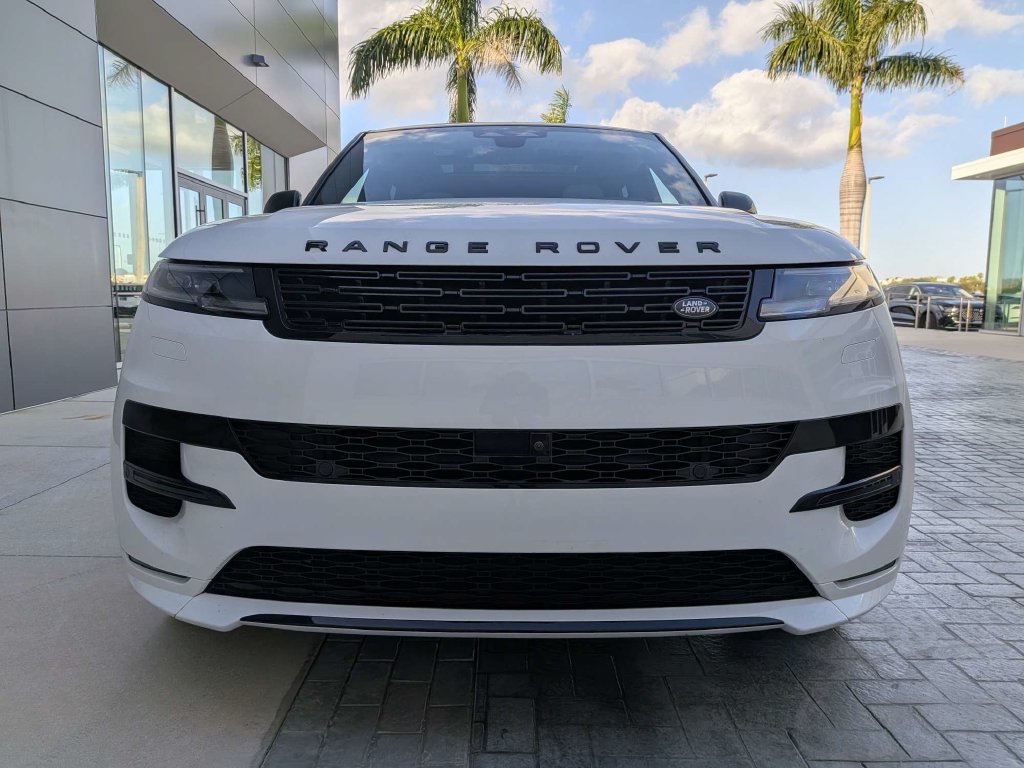 Certified 2024 Land Rover Range Rover Sport Dynamic SE AWD/4WD image 8