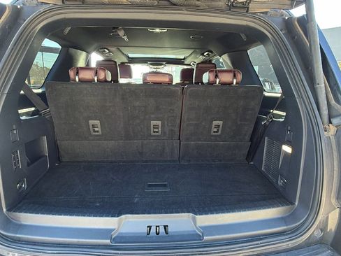 Used 2024 Ford Expedition Limited image 13