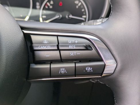 New 2025 MAZDA MAZDA3 Hatchback w/Premium Plus Pkg image 24