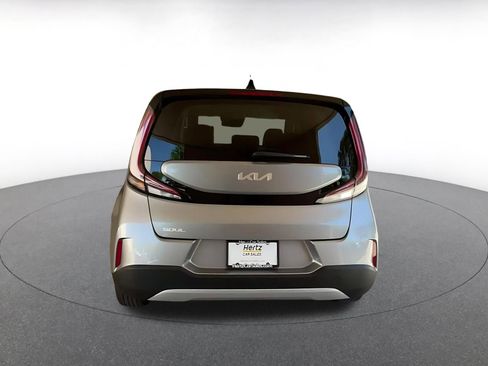 Used 2025 Kia Soul LX w/ LX Technology Package image 12