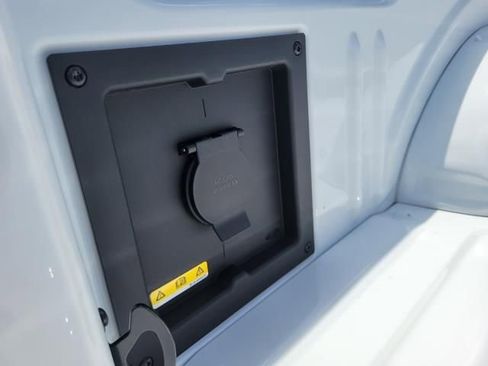 New 2025 Ford F150 XLT w/ Equipment Group 301A Standard image 10