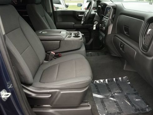 Used 2020 Chevrolet Silverado 1500 Custom w/ Custom Value Package RWD image 18