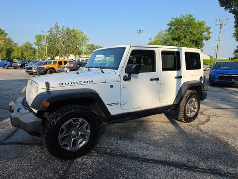 Used 2016 Jeep Wrangler Unlimited Rubicon w/ Dual Top Group AWD/4WD image 3