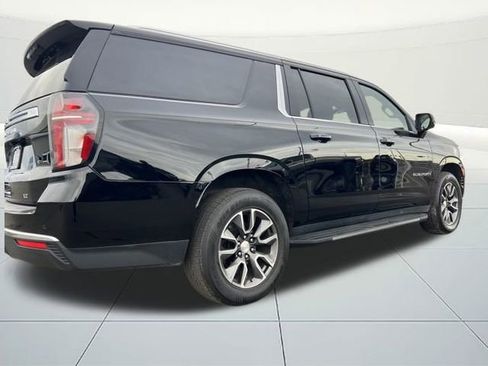 Used 2021 Chevrolet Suburban LT image 5