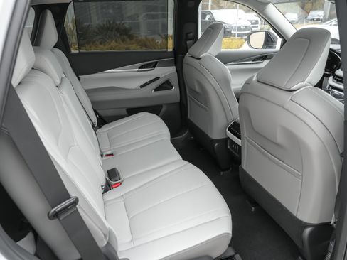 New 2026 INFINITI QX60 Luxe w/ Cargo Package image 27